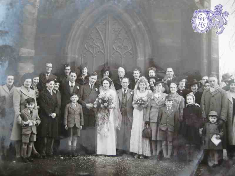 30-278 1946 Tailby wedding