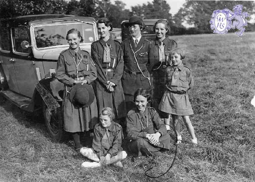 30-626 1st Wigston Guides 2 Rangers 3 Guides and 1 Brownie 1937