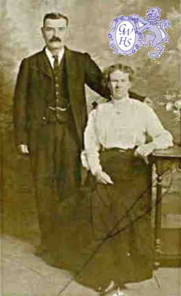 31-018 John Robert Knight 1867-1949 his wife Florence Dann 1864-1941