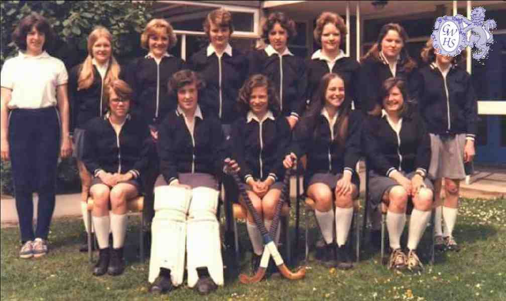 31-070 Class photos from Abington, Bushloe, Guthlaxton in 1976