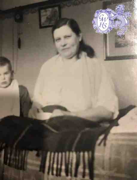 31-178 Edith Allen with foster children. Trevor, Hazel, and Susan Wigston Magna