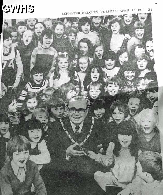 33-804 Fred Bennett at Fairfield primary School South Wigston 1975