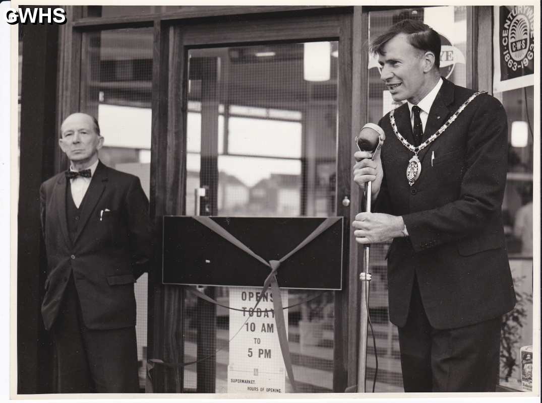 30-462 George Broughton left and Duncan Lucas at the opening of the new Co-operative shop