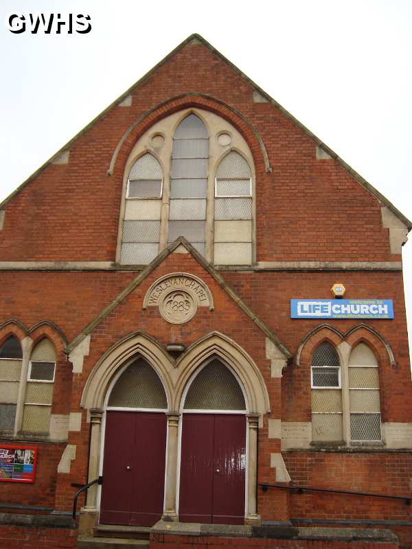 23-281 Former Methodist Church and School Rooms Frederick Street Wigston Magna Apr 2013