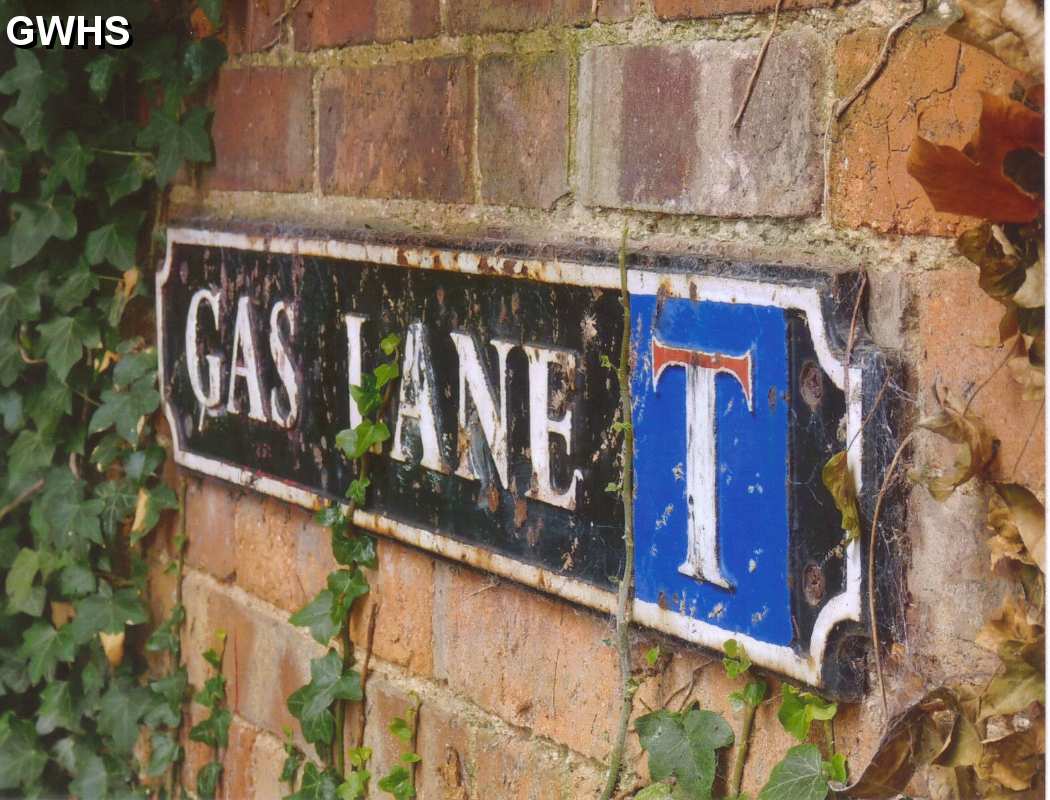 16-004 Gas Lane Road Sign - Newgate End Wigston Magna 2011