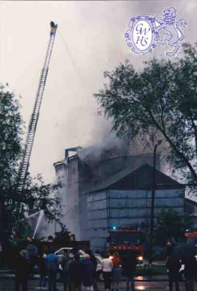 30-216 Fire at the old Retort House of the Wigston Gas Company 5th June 1985