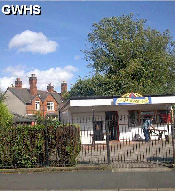31-167 Piazza Cafe Junction Road Wigston Magna c 2014