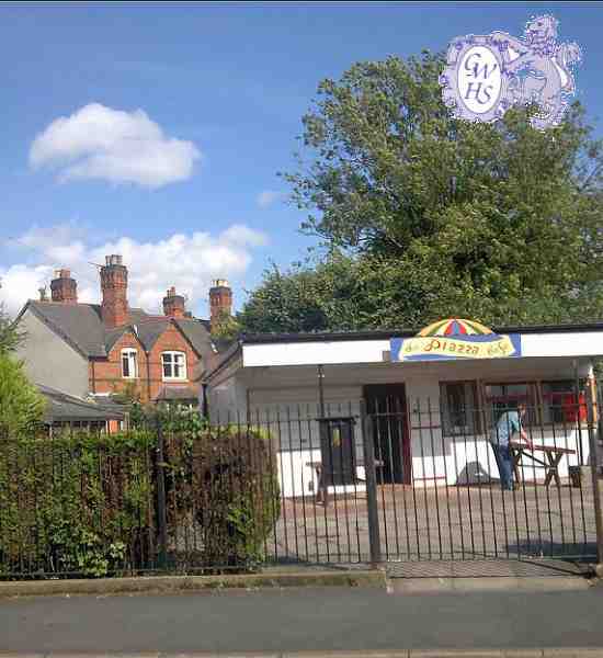 31-167 Piazza Cafe Junction Road Wigston Magna c 2014
