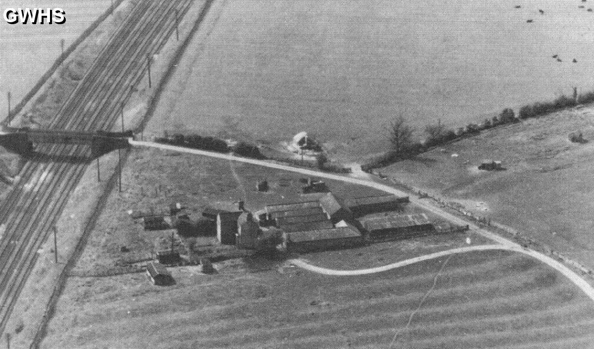 22-344 Rubin Rawlin's Farm at Kilby Bridge 1950's