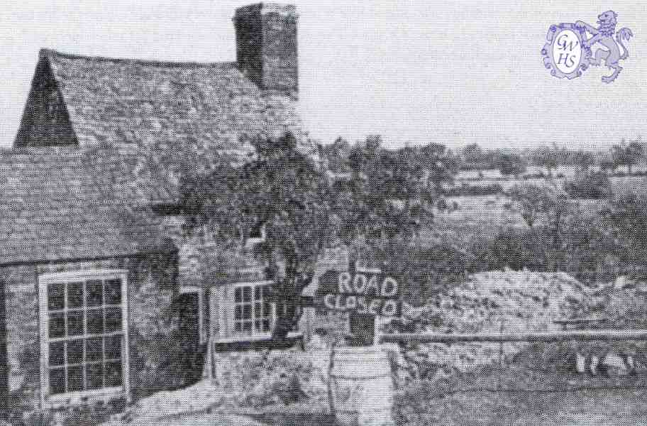 32-449 South Slade cottage at Kilby Bridge circa 1910