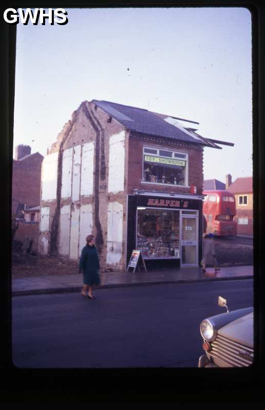 26-195 Harpers Leicester Road Wigston Magna circa 1960