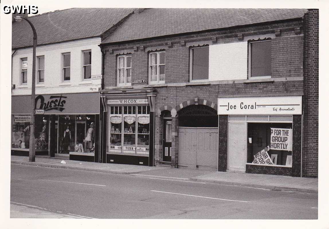 26-373 Bill Cox's greengrocers Leicester Road Wigston Magna June 1973