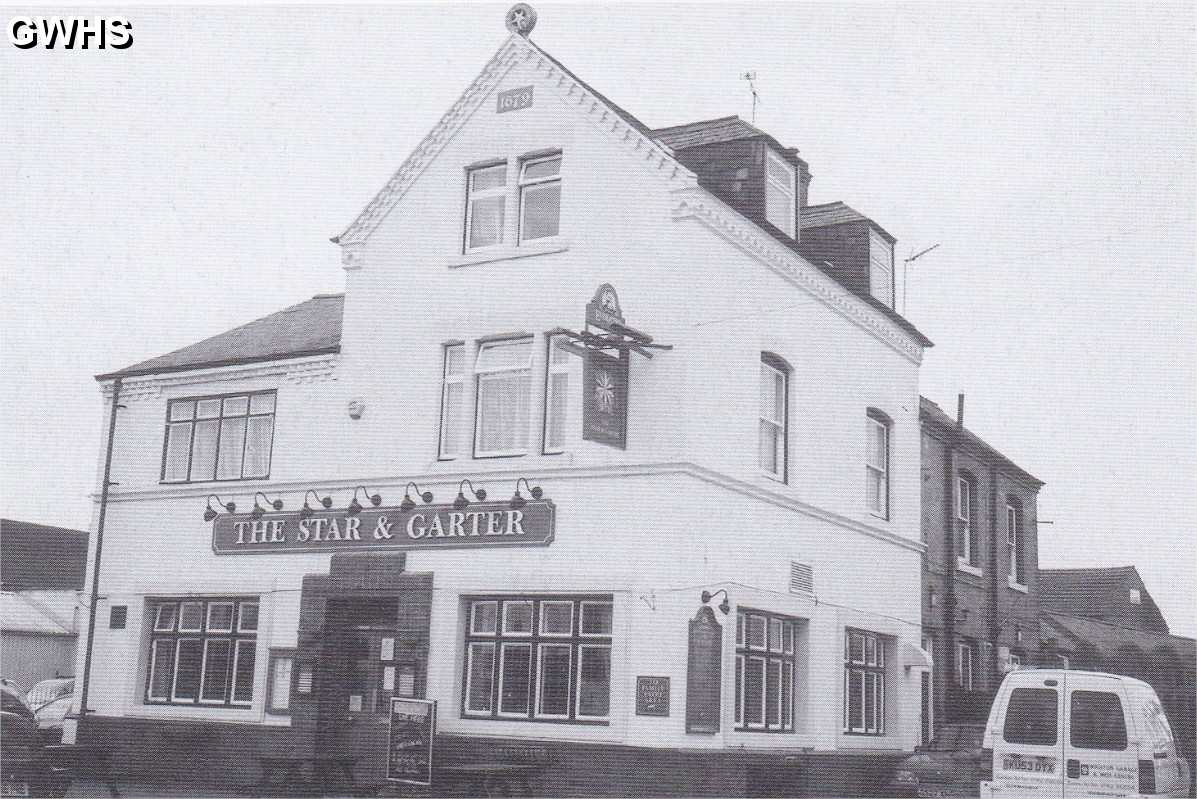 26-460 The Star & Garter Inn Leicester Road Wigston  c 1990