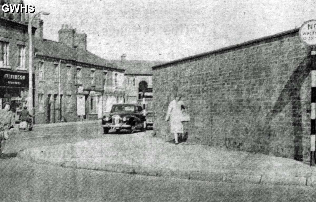 34-138 Forryan's Corner Bell Street & Leicester Road Wigston Magna 1963
