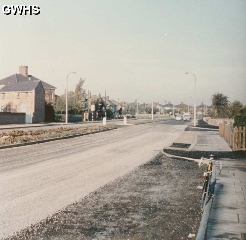 39-653 Leicester Road Wigston Magna post road widening taken opposite Granville Road where Potters Carpets are situated