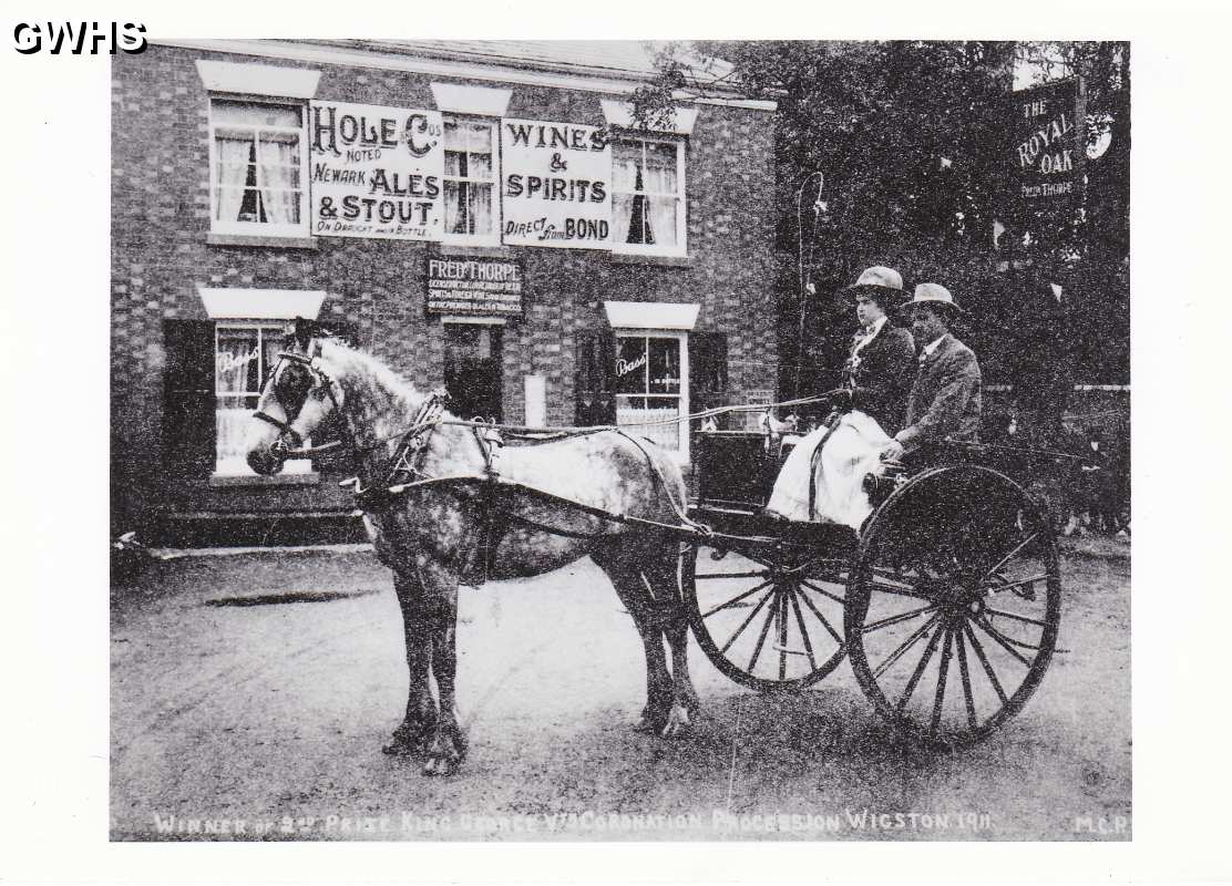 8-142 Old Royal Oak Leicester Road Wigston Magna 1911 Mr Thorpe the landlord and his wife in the trap