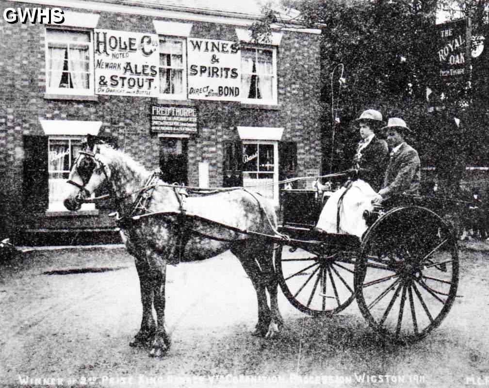 8-142a Old Royal Oak Leicester Road Wigston Magna 1911 Mr Thorpe the landlord and his wife in the trap