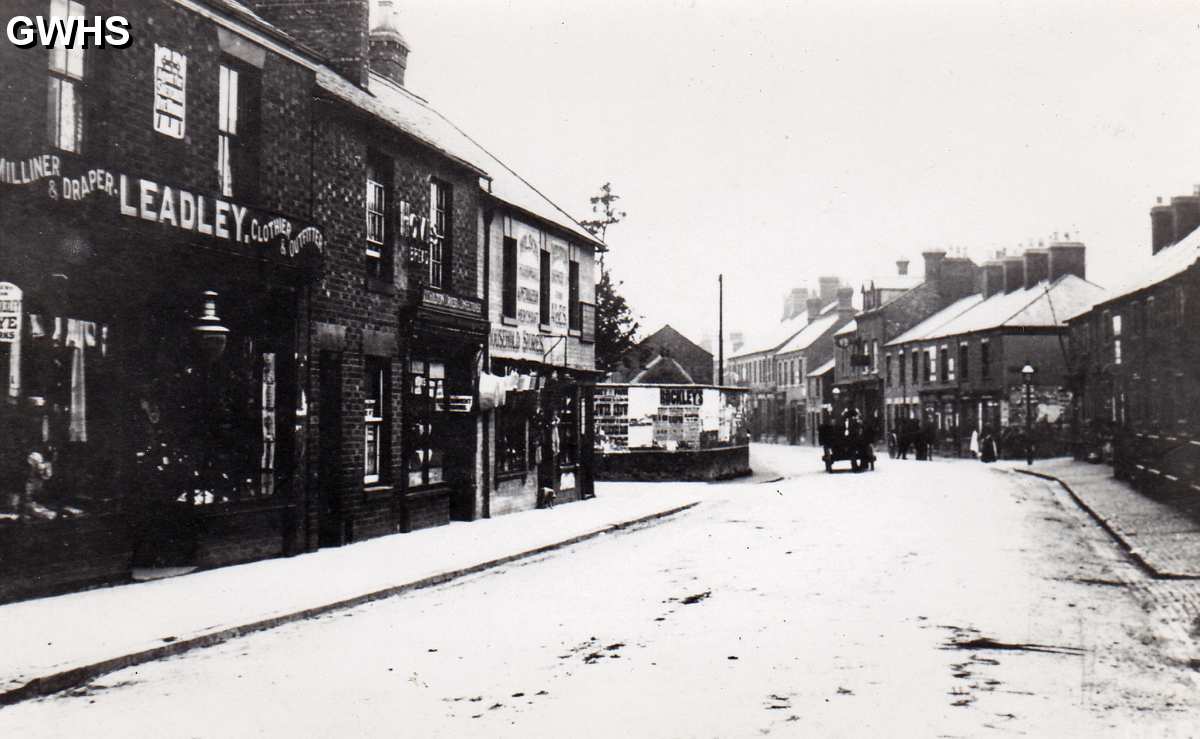 8-154a Leicester Road Wigston Magna 1910 (showing the back of Forryans garden & orchard)