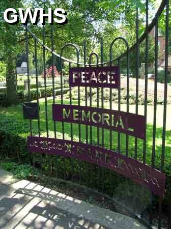 14-180 Entrance to the memorial park Long Street Wigston Magna