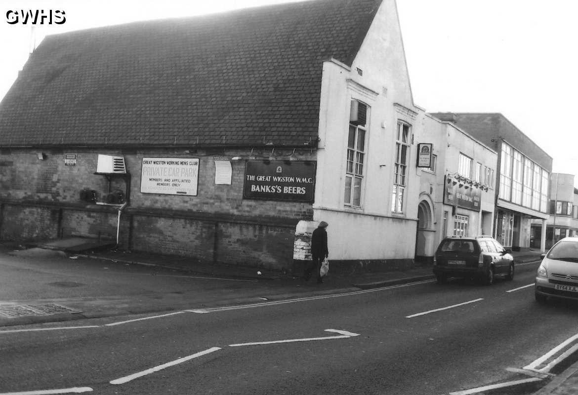 15-001a Greater Wigston Working Mens Club Long Street Prior to closure 5-6-2010