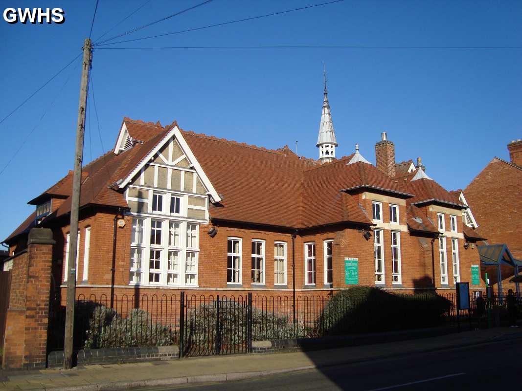 17-010 Leicestershire Records Office Long Street Wigston 2011