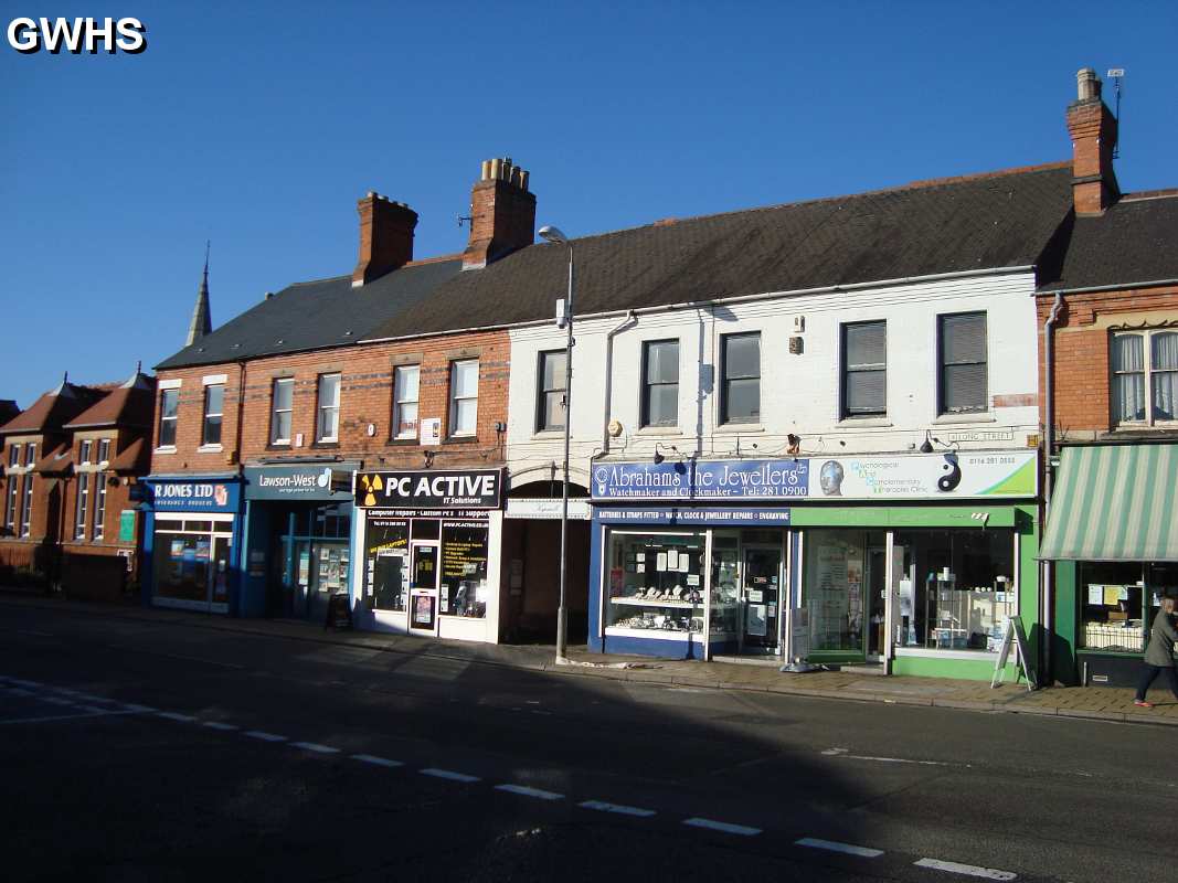 17-062 Shops on Leicester Road opposite Bell Street 2011 - was known as Balle Dyke