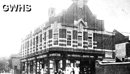 9-114a Co-op House Central Avenue - Long Street Corner Wigston Magna circa 1920
