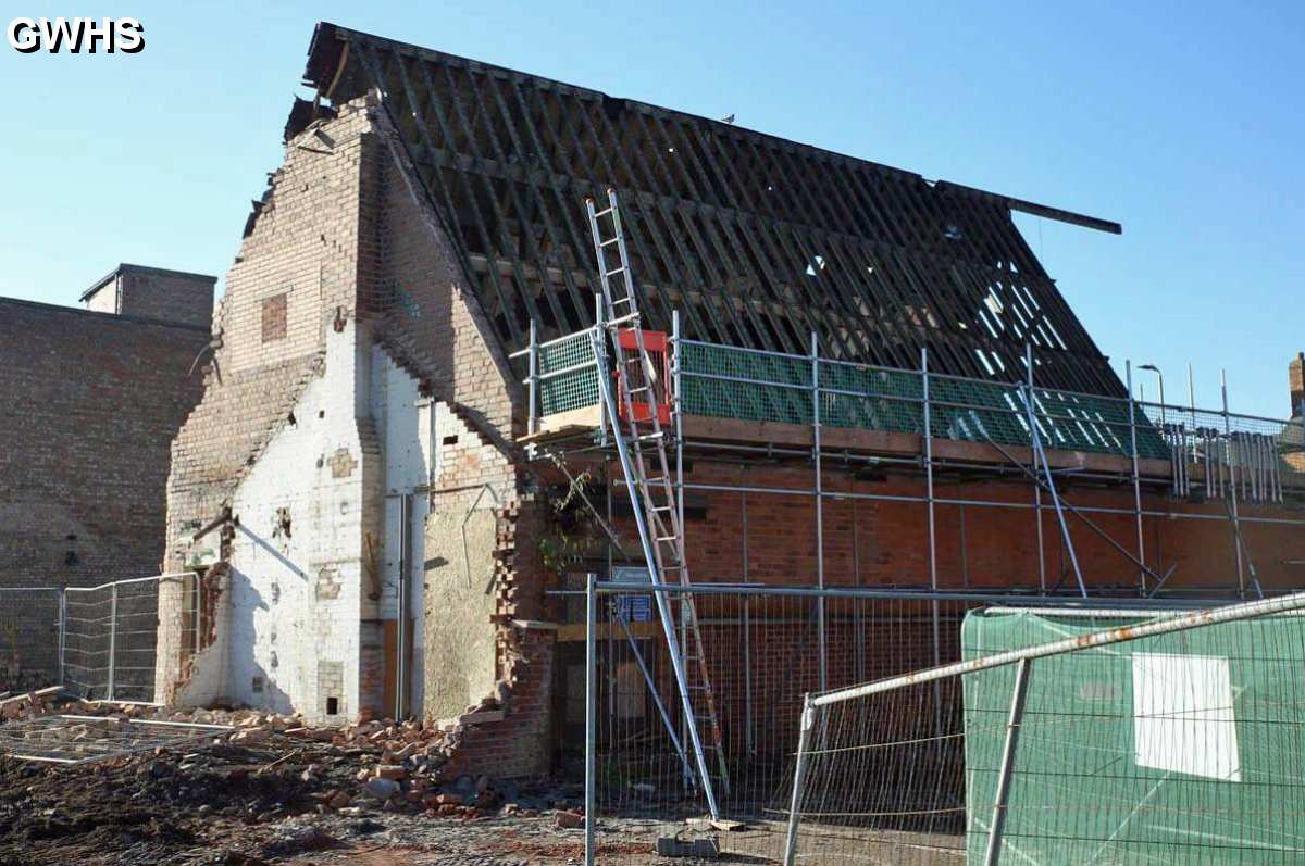 34-358 Demolition of the Wigston Working Mens Club on Long Street Wigston Magna Nov 2018