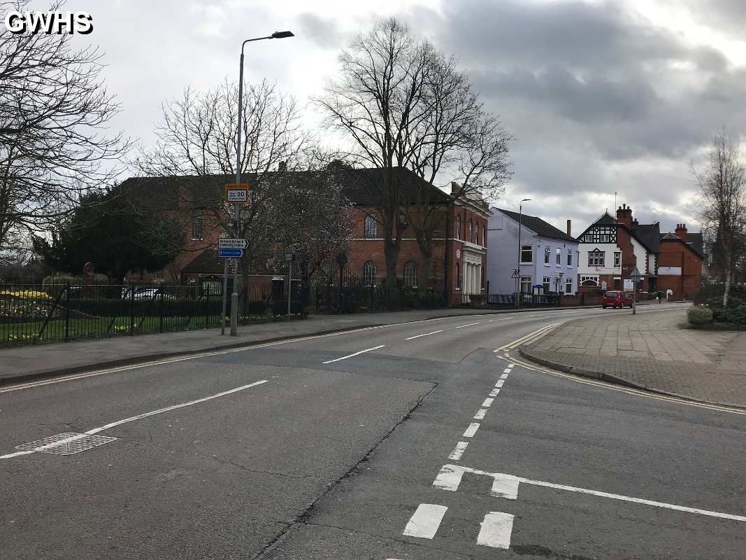 34-674 Long Street Wigston Magna 2019 with Peace Park on the left