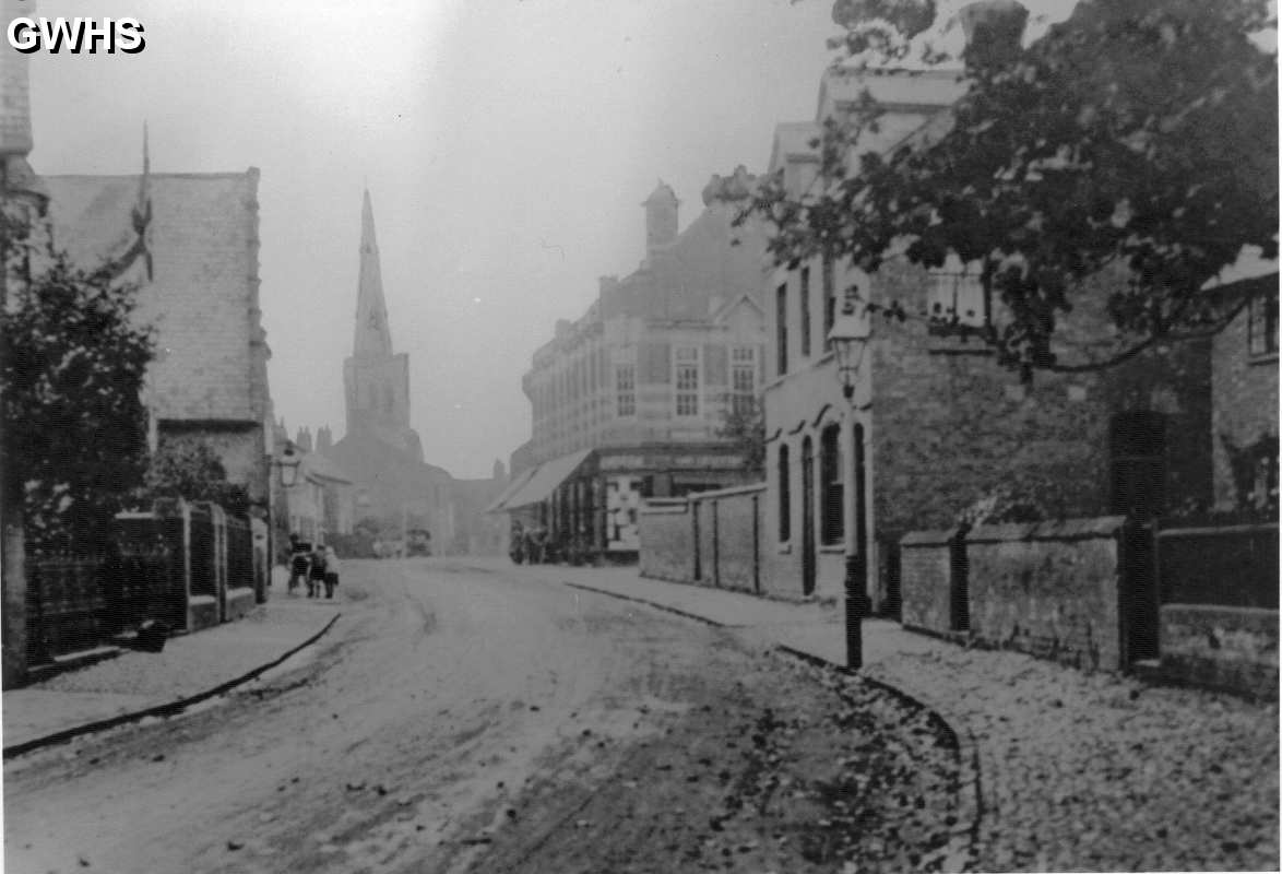 23-002 Long Street looking towards All Saints' Church 1930's Wigston Magna