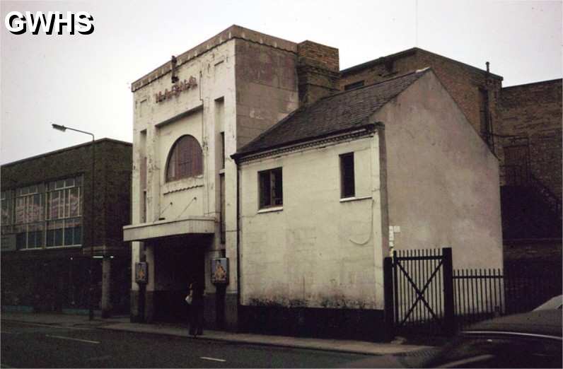 26-270 Magna Cinema Long Street Wigston Magna c 1978