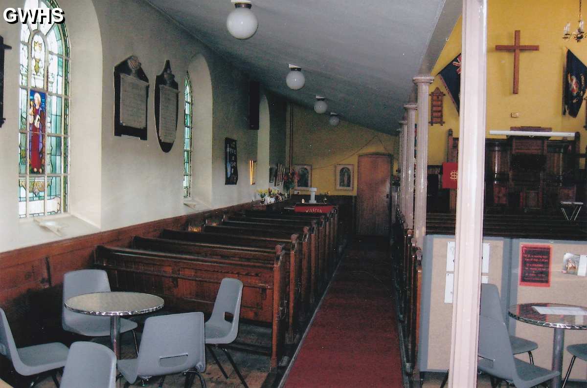 29-660 Internal view of the United Reformed Church before internal changes in 2008 Long Street Wigston Magna