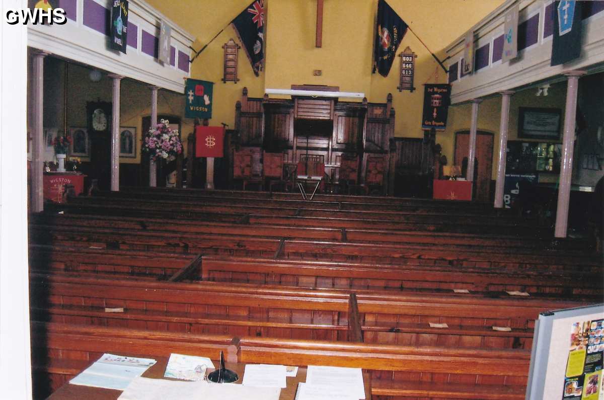 29-661 Internal view of the United Reformed Church before internal changes in 2008 Long Street Wigston Magna