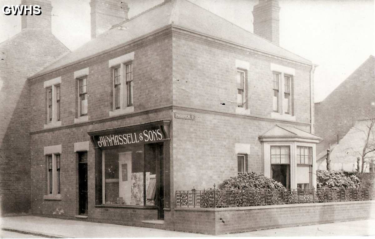 30-012 J W N Hassell & Sons, then bank corner Long Street & Paddock Street Wigston Magna