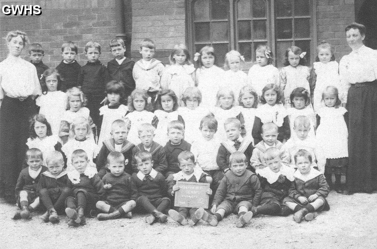 29-684 Church of England School Long Street Wigston Magna 1903 a