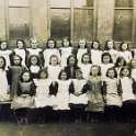 32-595 Wigston Magna C of E School Long Street 1908 Girls Class