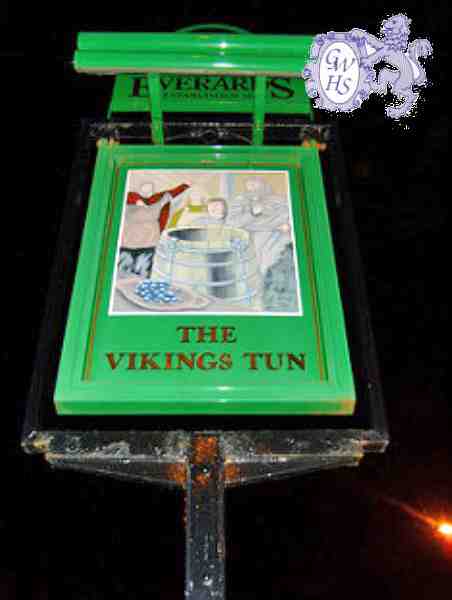 32-388 Vikings Tun Pub Sign Launceston Road Wigston Magna