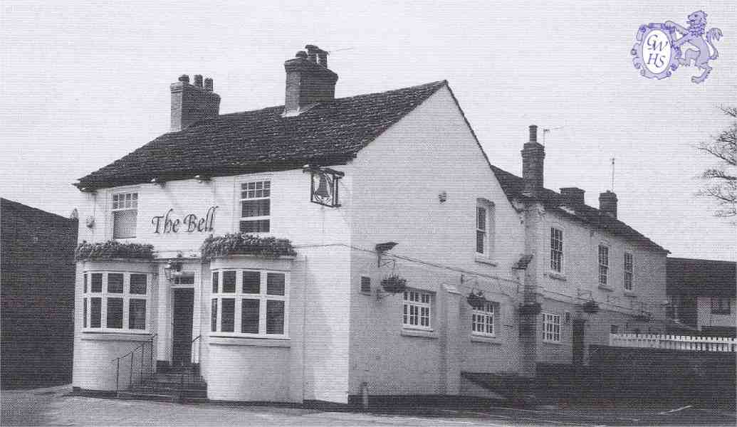 26-462 The Bell Inn Leicester Road Wigston Magna c 1990