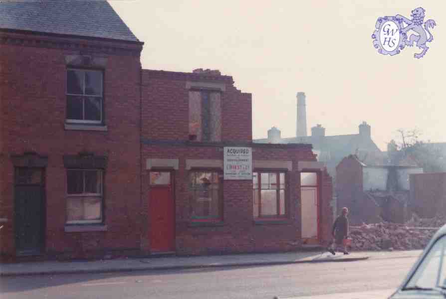 8-150 Leicester Road Wigston Magna - house with notice board where Cartwright chimney seep lived c 1960