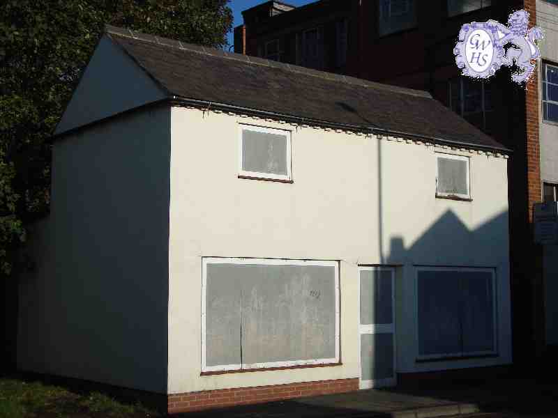 17-030 Renovated cottage in Long Street Wigston Magna - unoccupied in 2011