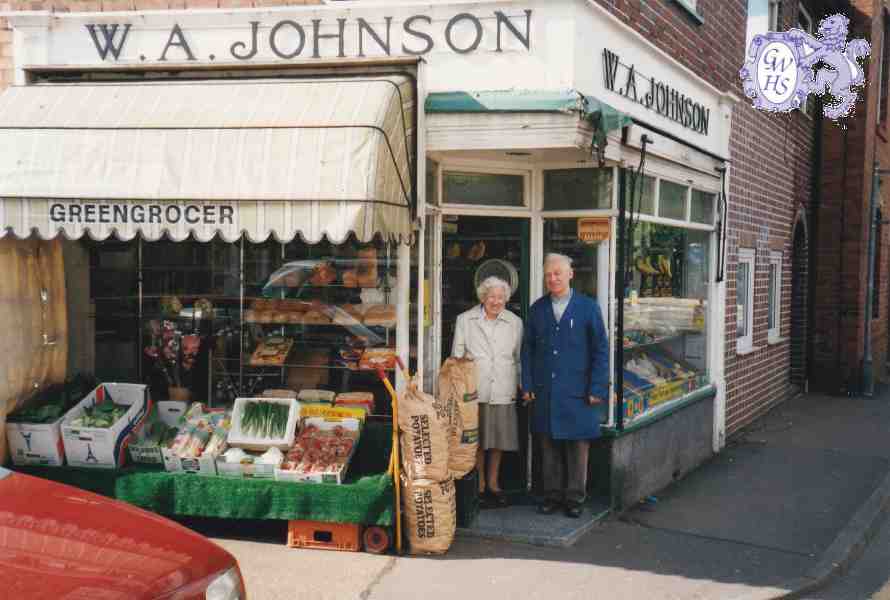 8-167 W A Johnson shop Long Street Wigston Magna - last day before closing - site of old Durham Ox