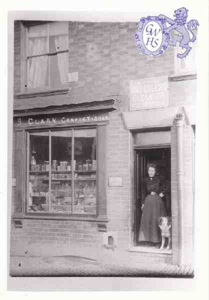8-200 Clark family shop in Long Street Wigston Magna 1910 opposite Central Avenue