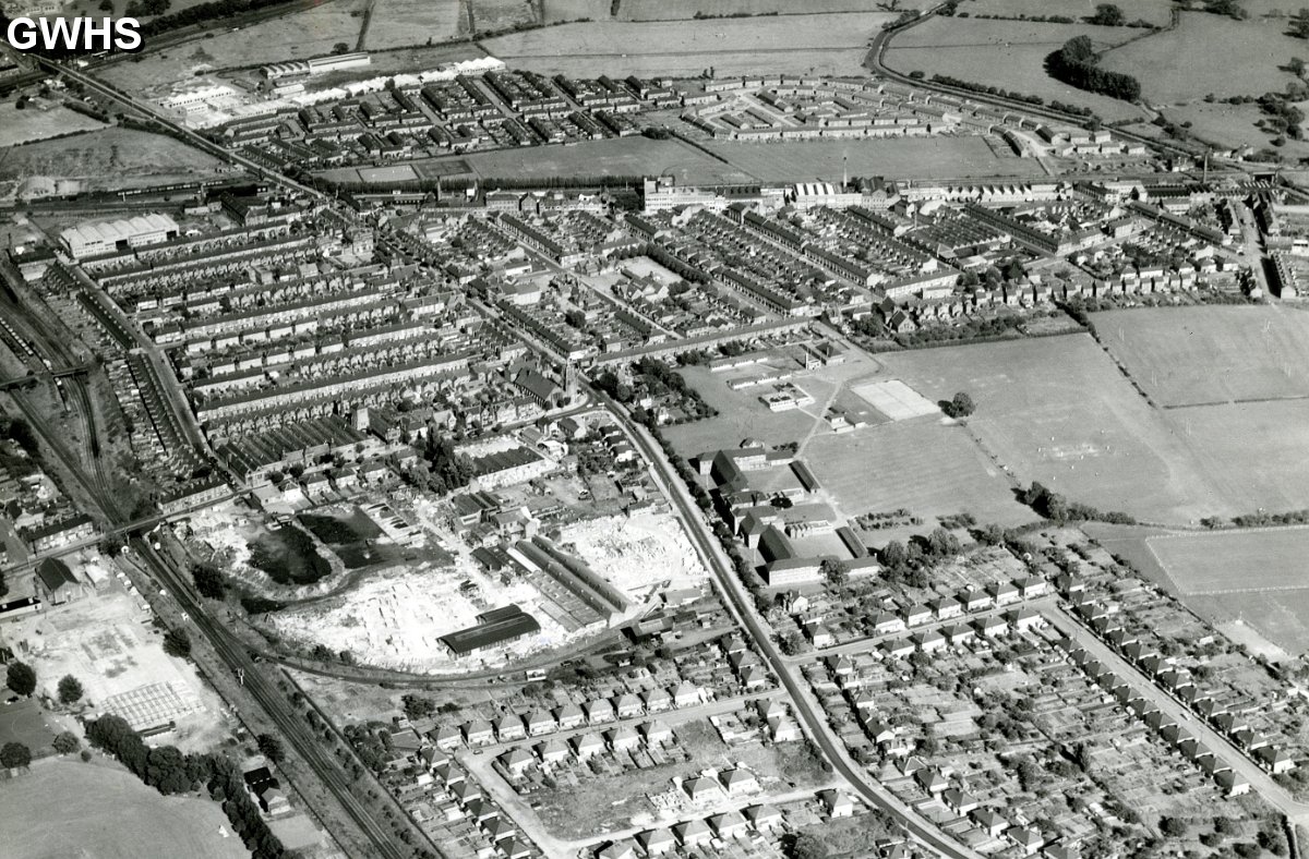 24-073 Aerial view of South Wigston - 1965