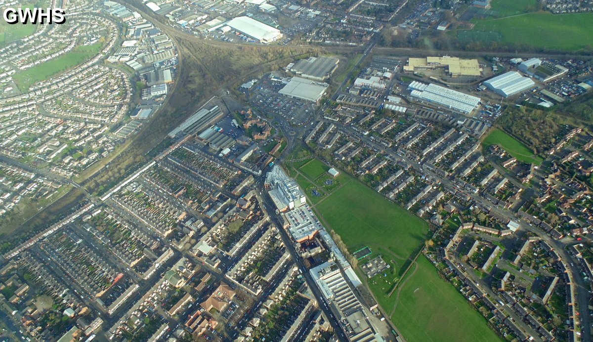 33-847 South Wigston railway triangle from the air