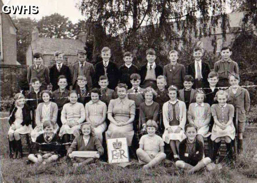 34-019 Long Street junior school 1953