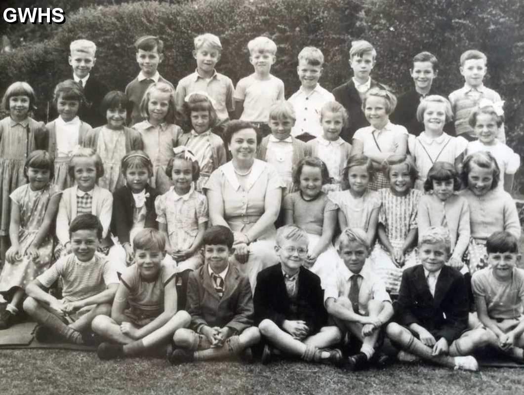34-117 All Saints Junior School Long Street Wigston Magna 1956-7