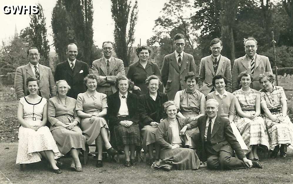 35-904 1954 - Staff of Wigston Magna school - Paul's mum seated third from right