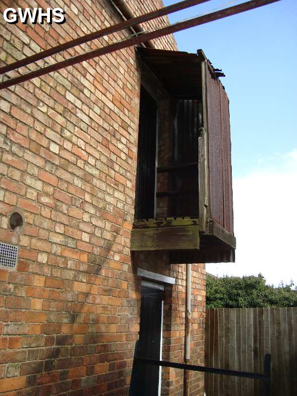 23-077 Rear of building in Barrack Yard Moat Street Wigston Magna April 2013