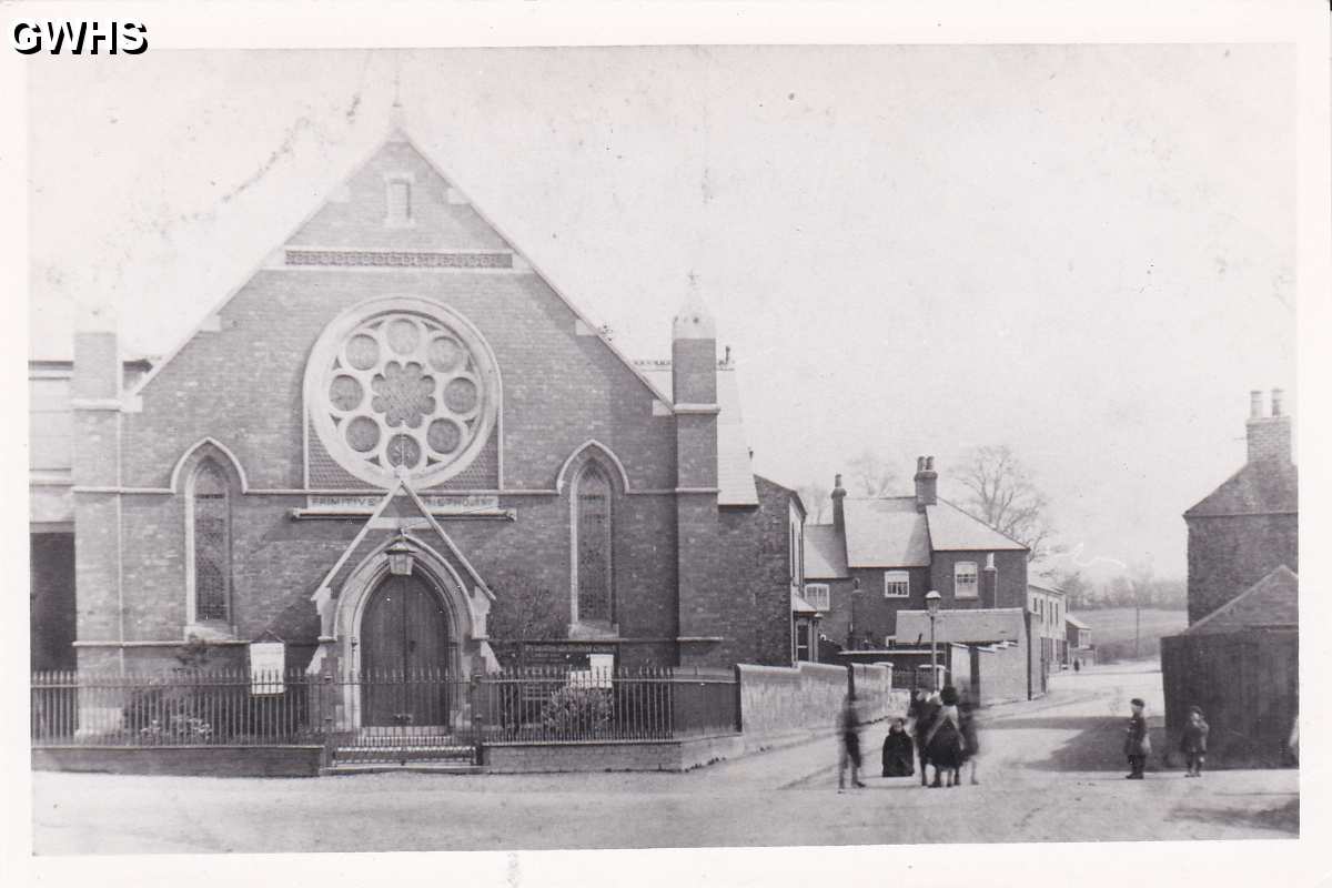 8-238 Moat Street Wigston Magna - Primitive Methodist Church c 1930 - left building was the Wyggeston Hospital Farmhouse