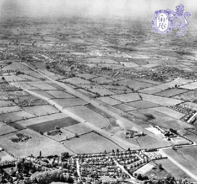 32-391 Wigston, 1952. Photo taken from the north, above the racecourse